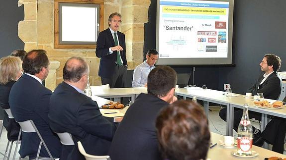 Santander recibe 7 ofertas para el desarrollo de su plataforma tecnológica