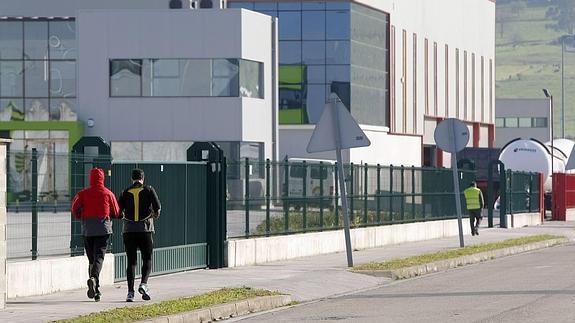 Once nuevas empresas se instalarán en Tanos-Viérnoles y crearán 80 empleos