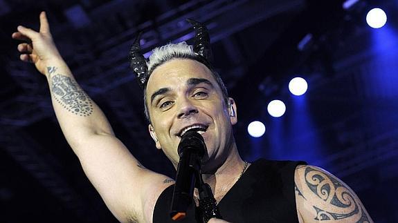 Robbie Williams le pide una cita a Máxima de Holanda para tomar café