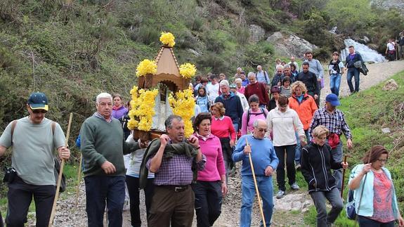 La Virgen de la Luz ya está en Aniezo