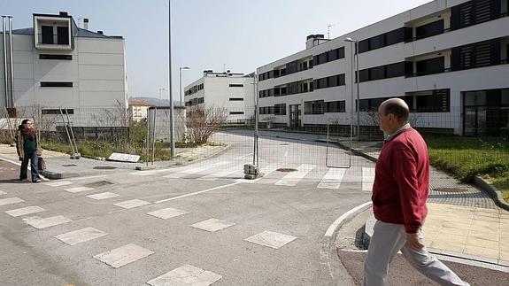 El Ayuntamiento alerta del riesgo de tener que derribar 78 viviendas en Ganzo