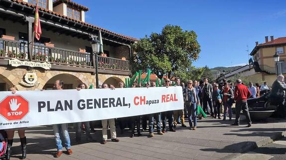 Alfoz aprueba su Plan General "a espaldas" de los vecinos, dice el PSOE