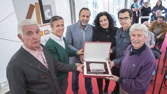 Homenaje de los libreros al ilustrador José Ramón Sánchez