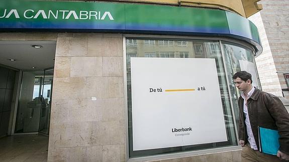 Liberbank gana 50 millones hasta marzo, un 56% menos que el primer trimestre de 2014