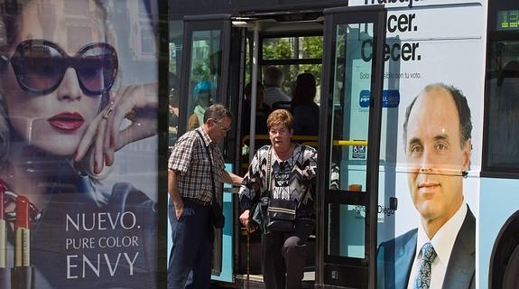 Los candidatos se suben al bus