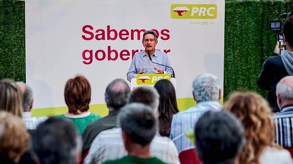 Revilla: "La gente empieza a darse cuenta de que el PP no ha hecho nada"