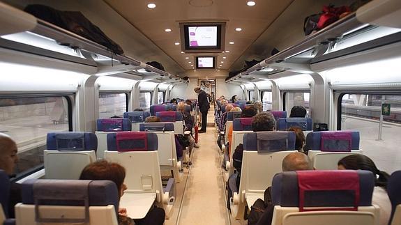 La Universidad destaca que Fomento "ha recibido muy bien" su alternativa al AVE