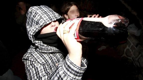 La prohibición de vender alcohol después de las diez sigue sin cumplirse