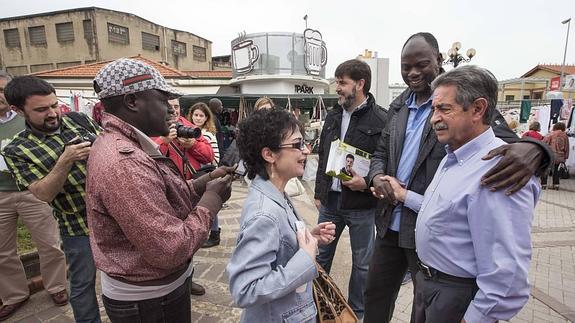 Revilla promete acabar con el abandono de la Cantabria rural