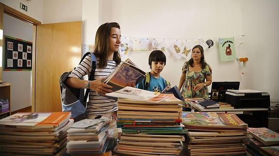 La Unión de Consumidores propone cinco medidas para mejorar los derechos de los ciudadanos