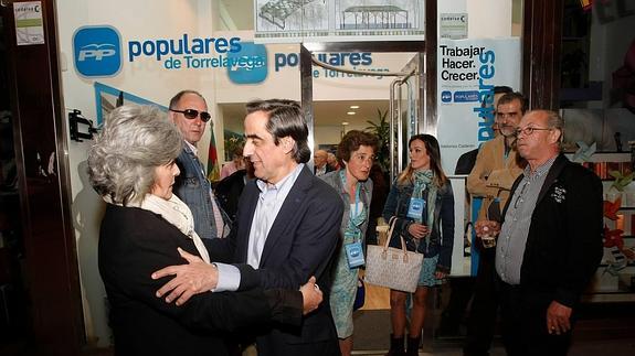 Calderón "dialogará" con todos los partidos sobre el futuro político de Torrelavega