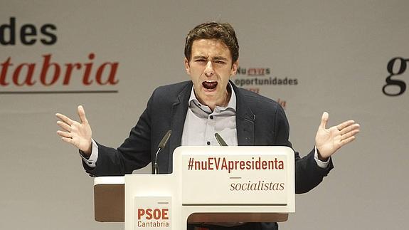 Casares abre contactos para formar un gobierno progresista en Santander