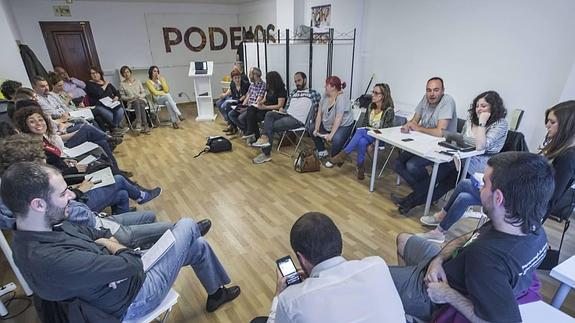 Podemos apoyará a Revilla si no hay imputados en ninguna institución pública