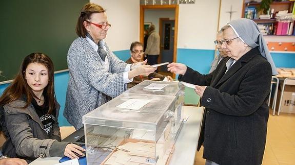 El Partido Popular ganó en 142 de las 146 mesas electorales de Santander