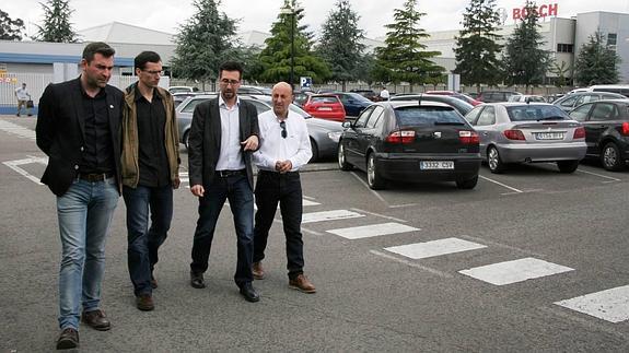 Los ayuntamientos garantizan el apoyo a los trabajadores de Bosch