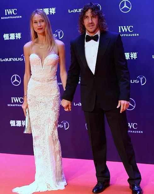 Carles Puyol y Vanesa Lorenzo amplían la familia