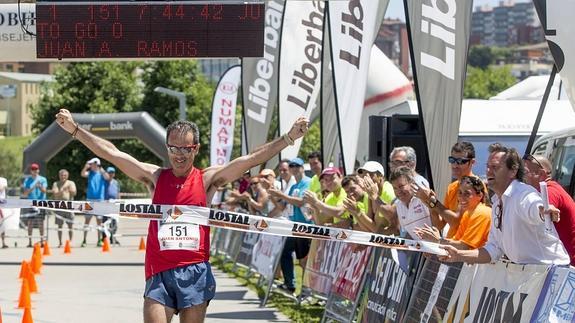 José Antonio Ramos vence los 100 kilómetros Ciudad de Santander