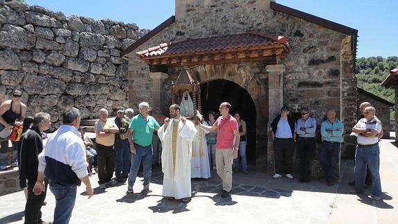 El santuario de la Virgen de la Luz celebra la fiesta de San Juan