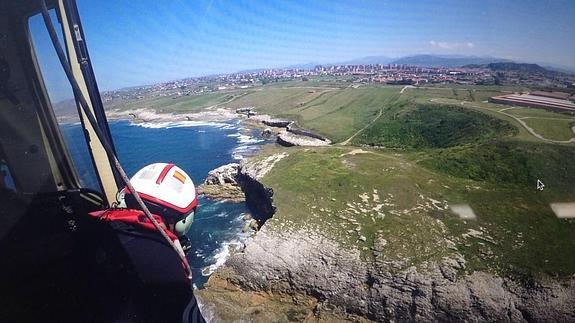 Buscan a un menor desaparecido en El Bocal mientras buceaba