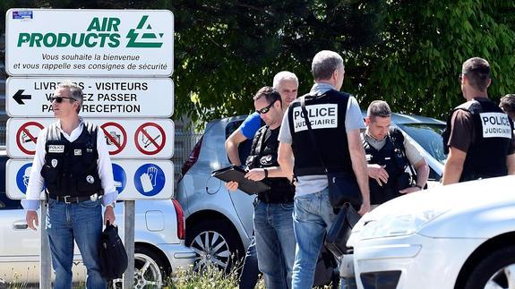 Una persona decapitada y dos heridas en un ataque islamista en el este de Francia