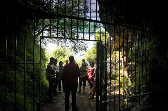 Puertas abiertas en las cuevas de Cantabria