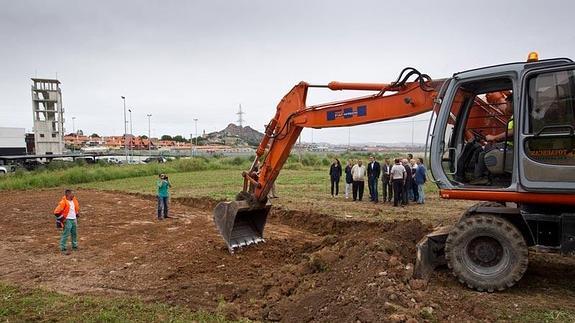 Empiezan las obras del depósito de vehículos de Ojaiz