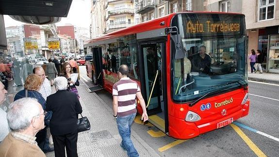Torrelavega, Reocín y Cartes abogan por compartir transporte público