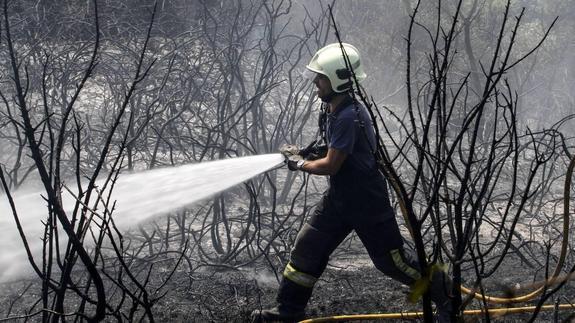 El incendio forestal de Camargo ha arrasado 22 hectáreas