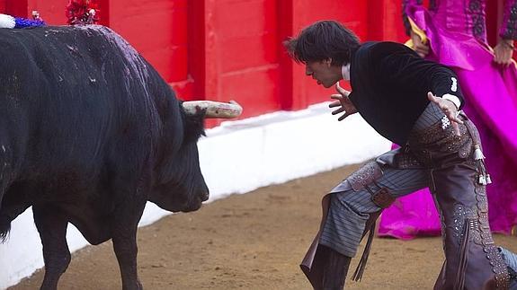 Cuatro orejas a Diego y Leonardo, y pitada a Bohórquez