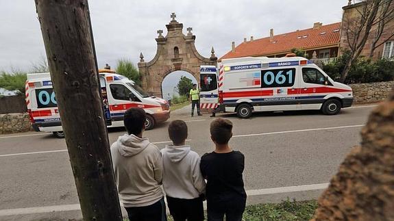 Muere ahogado en la costa de Comillas un bañista de 47 años