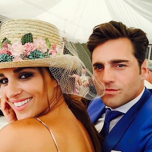 Paula Echevarría derrocha glamour en la boda de su cuñado