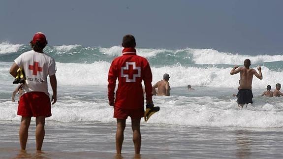 Mal día para el baño en la mitad de las playas de Cantabria