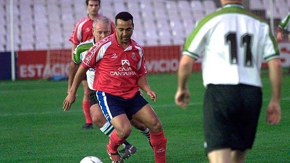 El exfutbolista Julio Engonga, pregonero de las fiestas de Sierrapando