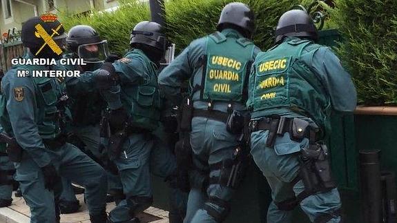 La Guardia Civil de Cantabria desarticula una red internacional de narcotráfico