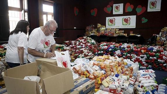 El Corazón de Torrelavega recoge 74 toneladas de alimentos para los más necesitados