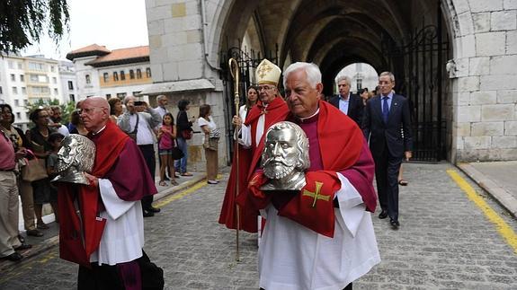 Los Santos Martires salieron en procesión