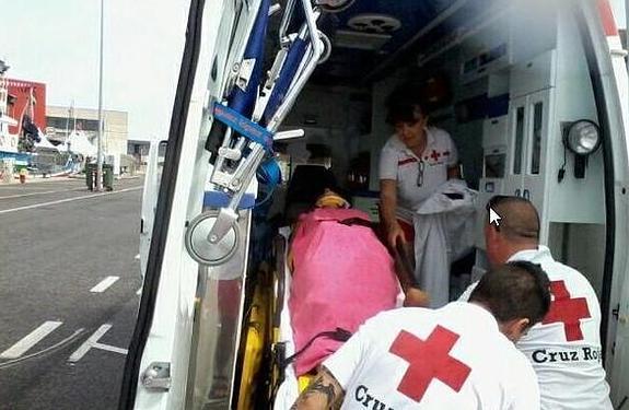 Una mujer herida cuando se bañaba en el Faro del Caballo