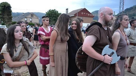 Cántabros y romanos se enzarzan otra vez en Los Corrales