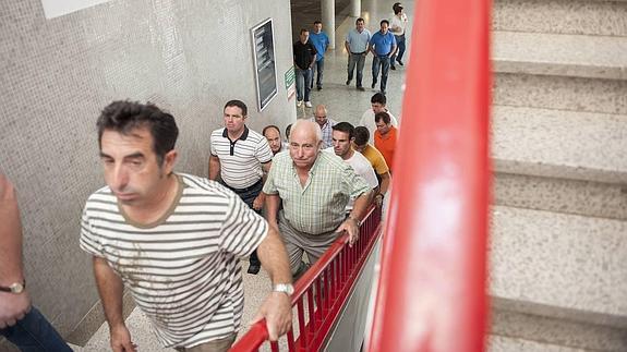 Los ganaderos cántabros dan "una tregua de diez días" para que se cumpla el acuerdo lácteo