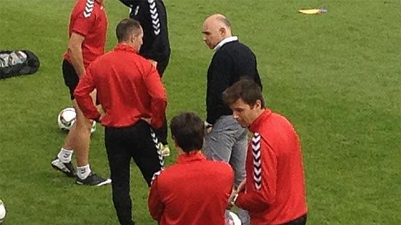 Manuel Higuera no se plantea la destitución de Munitis