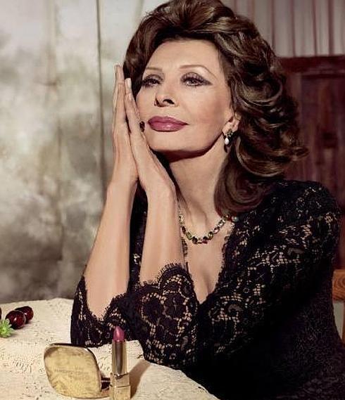 Sophia Loren, modelo a los 81