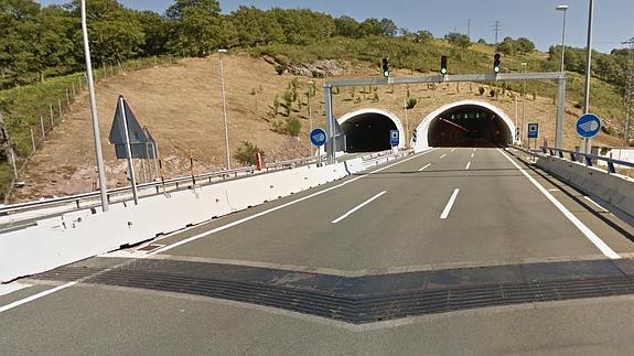 Fomento cerrará al tráfico los túneles de Somaconcha el jueves por la noche