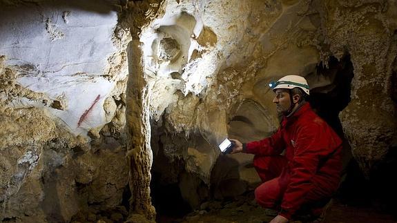 El Gobierno quiere explorar la apertura a las visitas de la Cueva Áurea de La Hermida