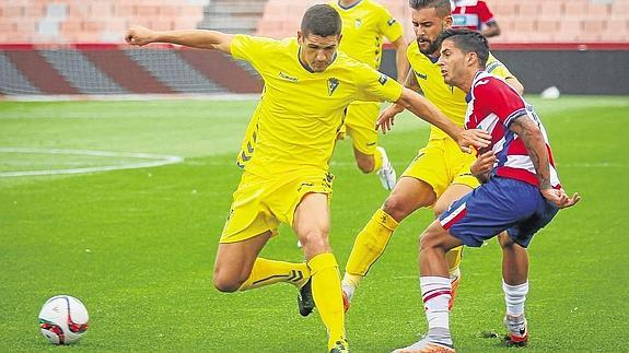 La afición del Cádiz espera con expectación el partido de mañana ante el Laredo