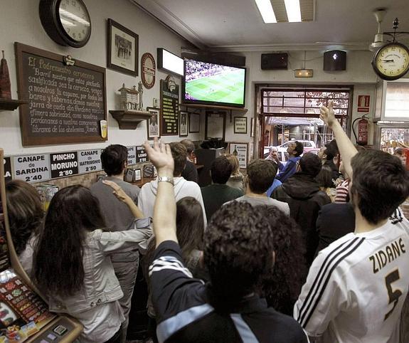 Los hosteleros, contra el precio del fútbol