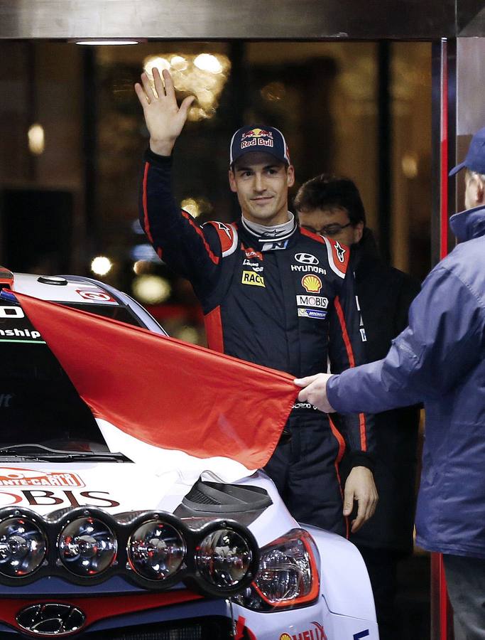 Sordo, primer piloto de Hyundai en Gales