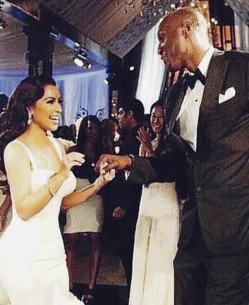 Kim Kardashian hace sonreír a Lamar Odom