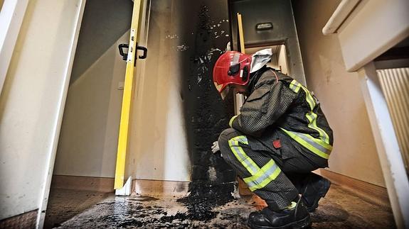 Desalojan el instituto de Cabezón por un incendio originado con un rollo de papel higiénico