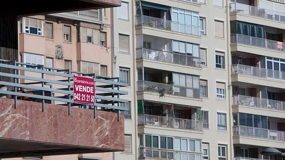 Santander tiene "como mucho" 6.646 viviendas vacías, afirma De la Serna