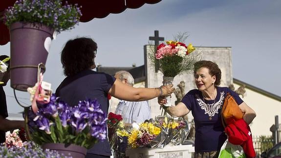 Denuncian la venta ilegal de flores por Todos los Santos